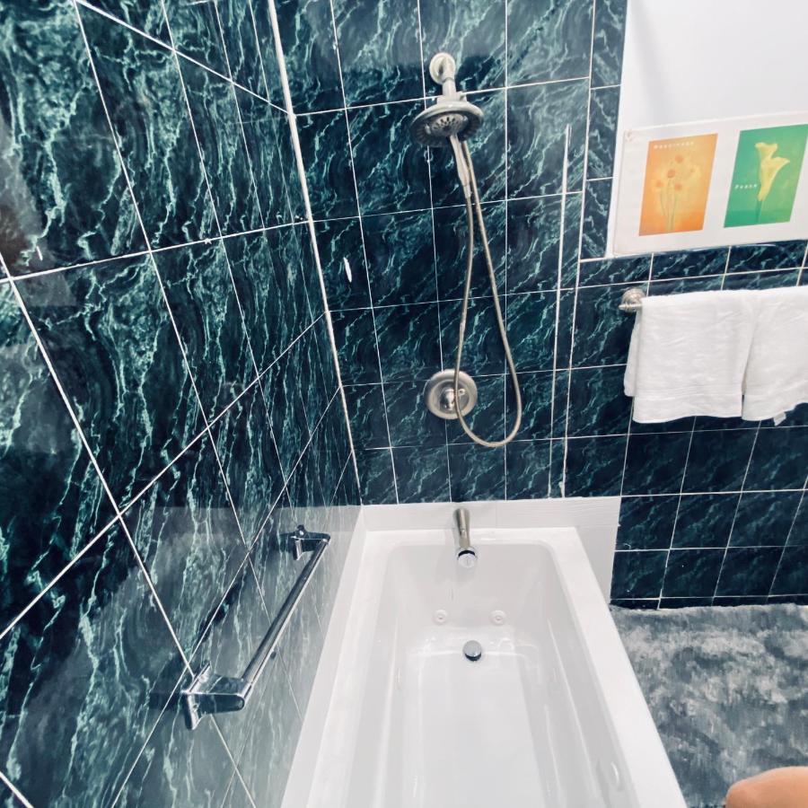 Room With Jacuzzi, Massage Seat, And Parking Space, The Best Choices!! North Bergen Exteriör bild